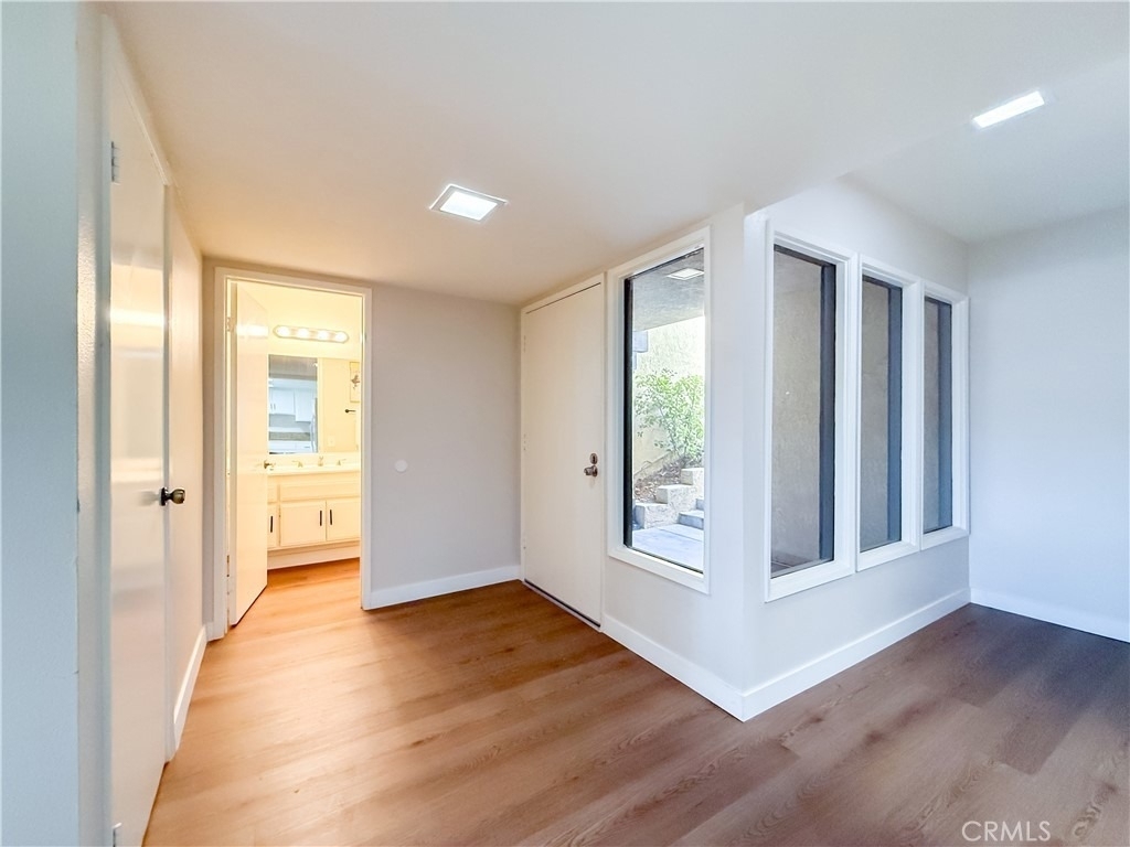 1034 E Romney Drive - Photo 36