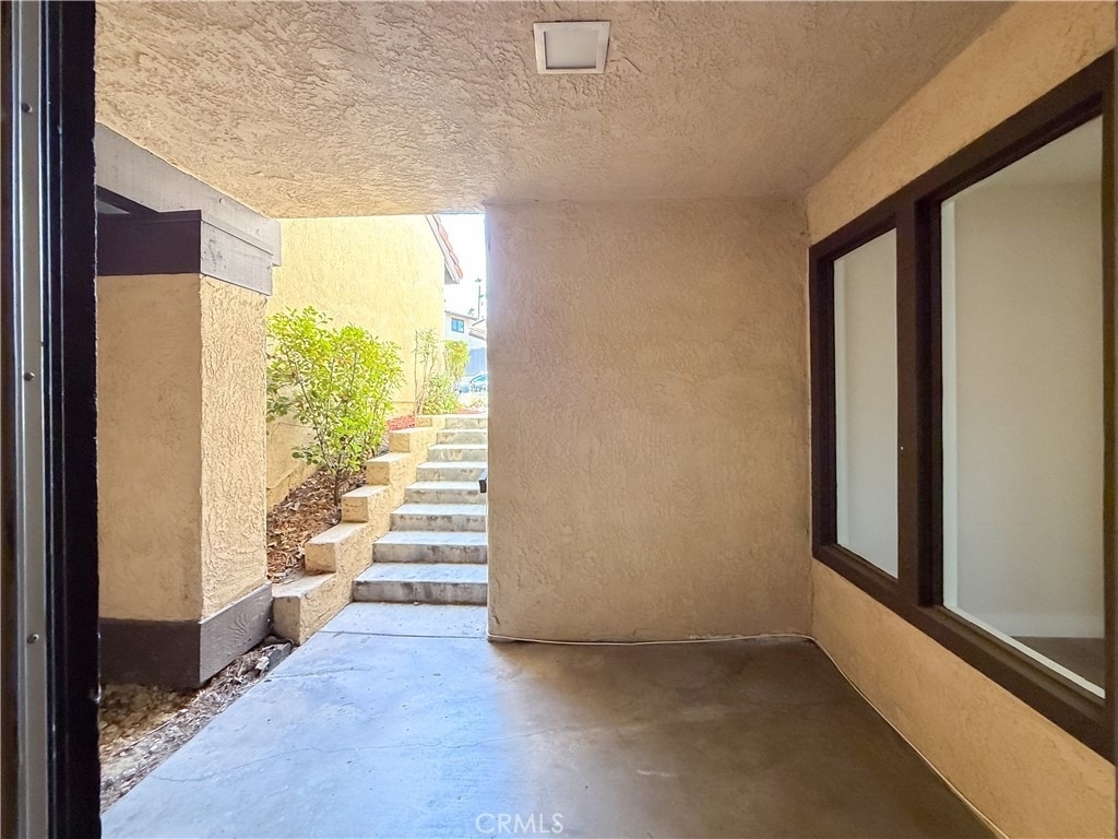 1034 E Romney Drive - Photo 38