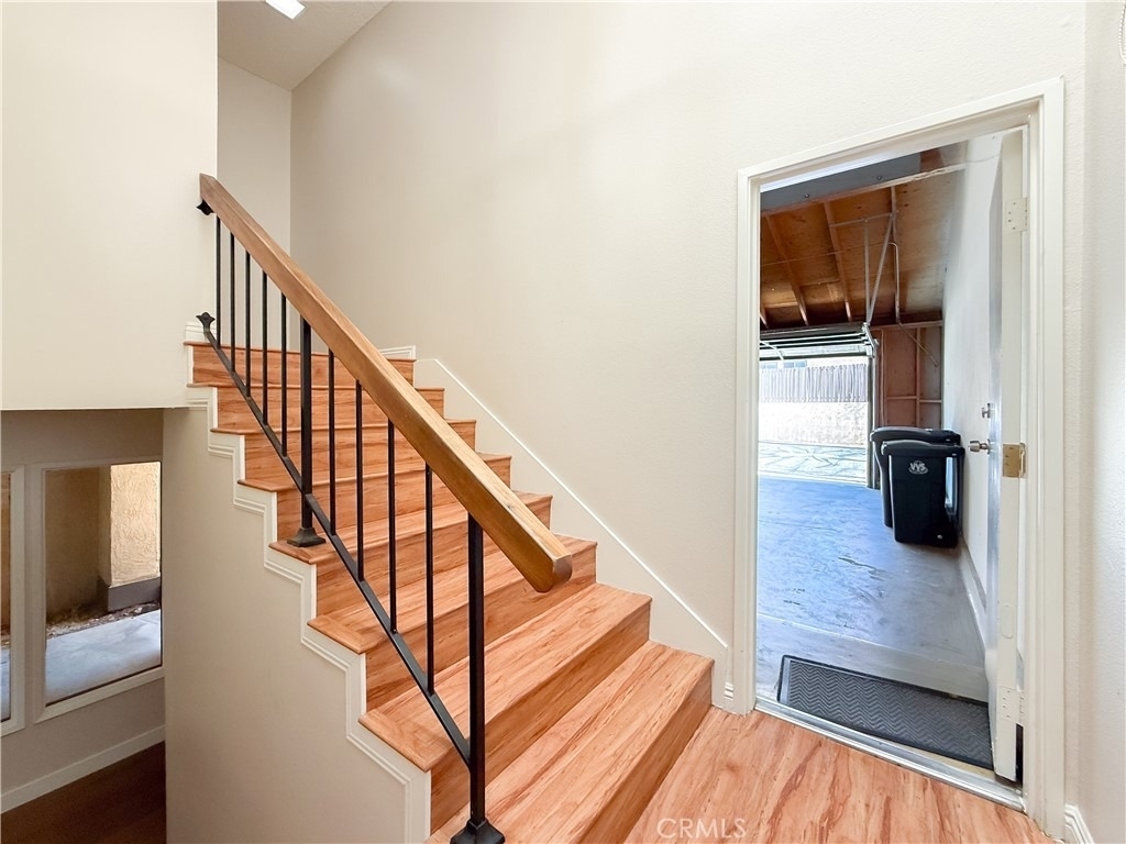 1034 E Romney Drive - Photo 33