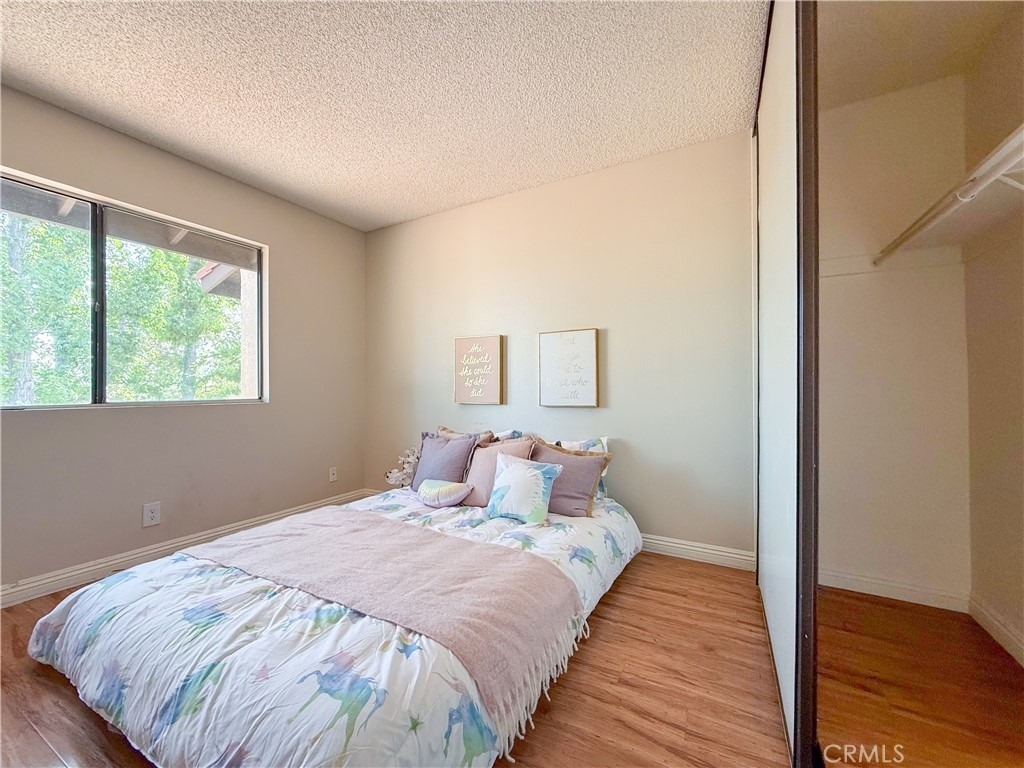 1034 E Romney Drive - Photo 30