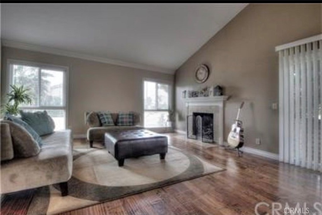 2543 Farview - Photo 1