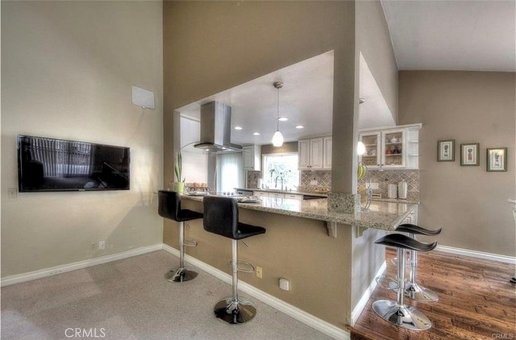 2543 Farview - Photo 2