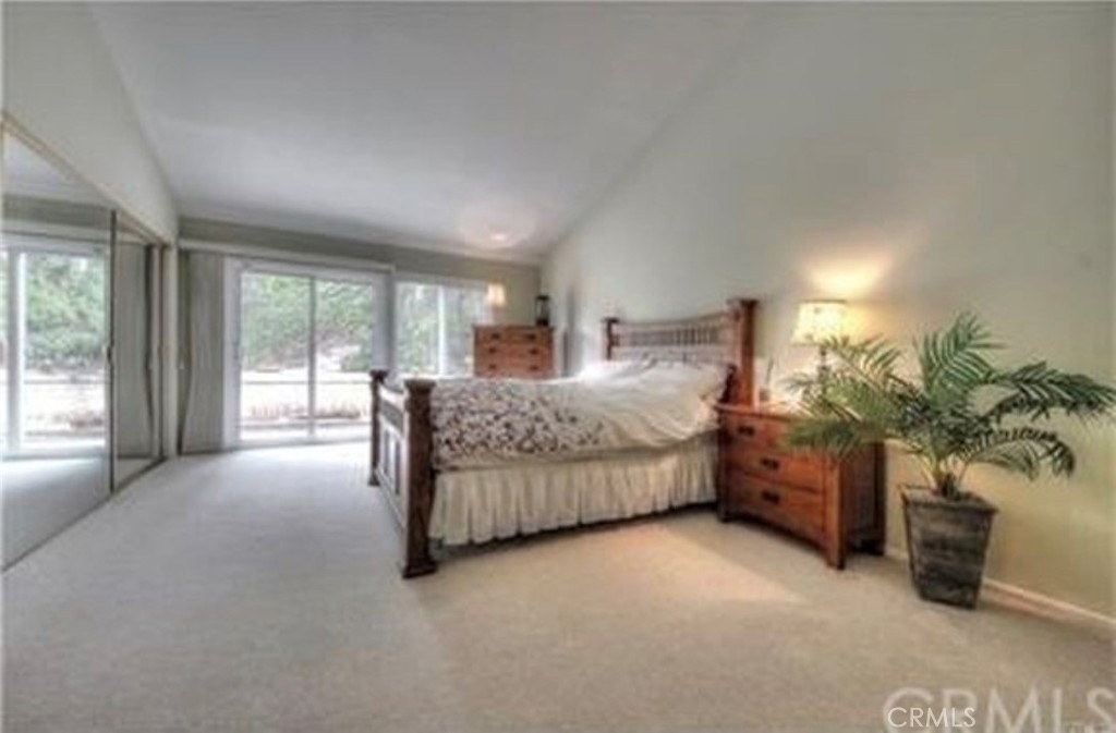 2543 Farview - Photo 4