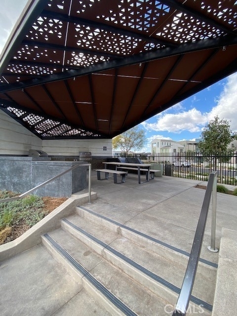 1055 Cadence - Photo 36