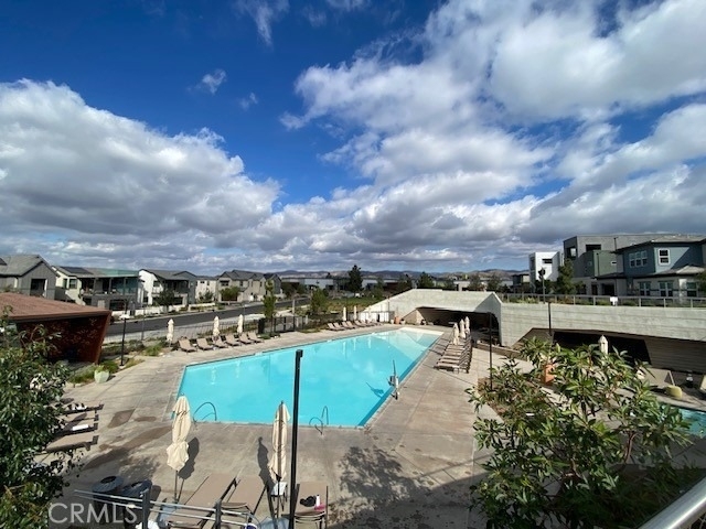 1055 Cadence - Photo 42