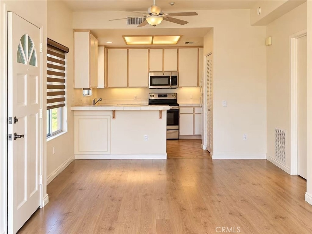 2960 Champion Way - Photo 0