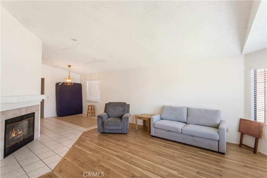 2750 La Paz - Photo 3