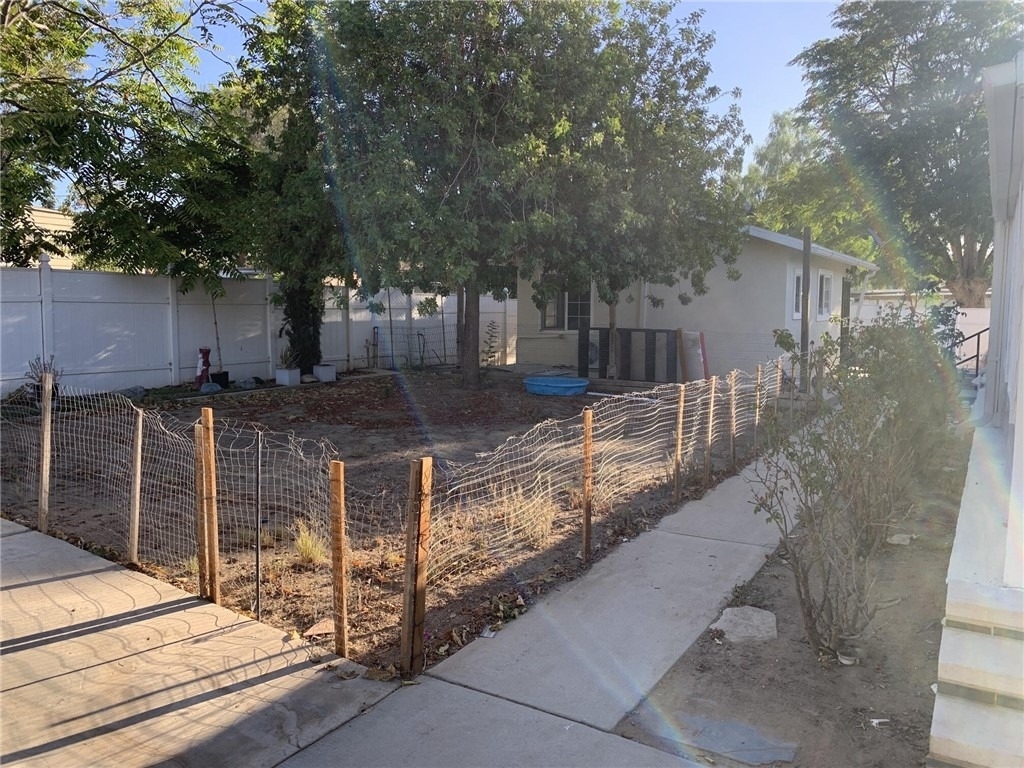 25814 Homeland Avenue - Photo 1