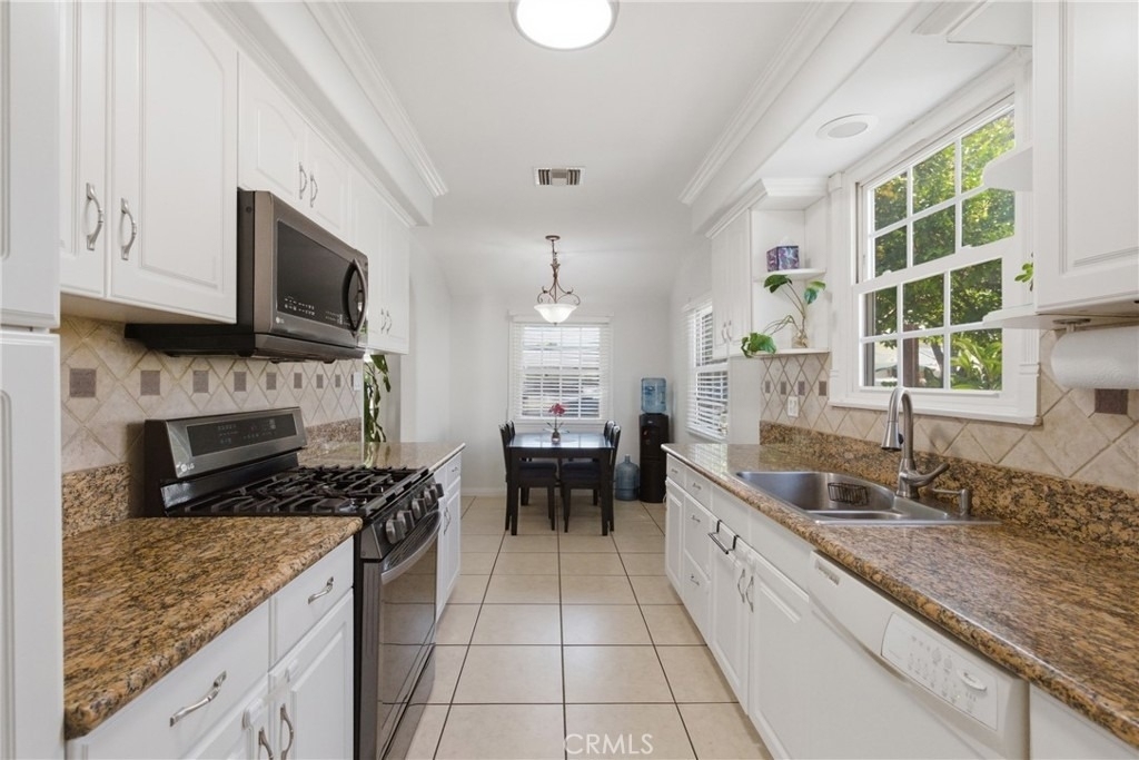 6836 Aura - Photo 1
