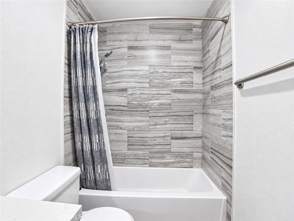 11657 Oxnard Street - Photo 5