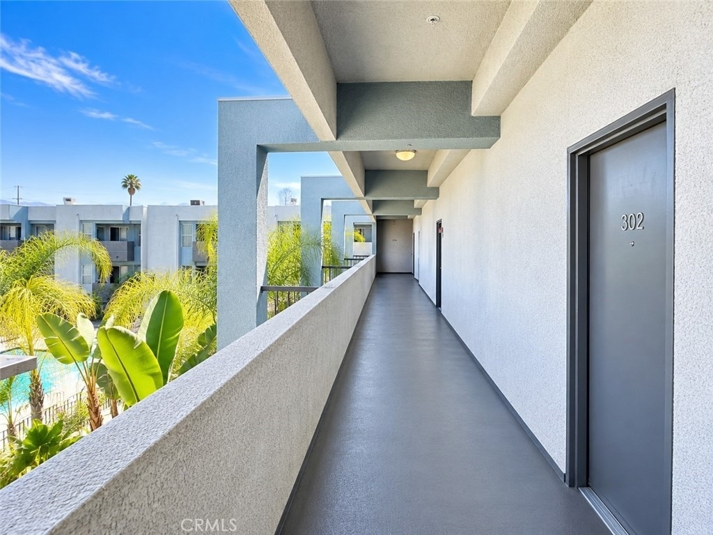11657 Oxnard Street - Photo 21