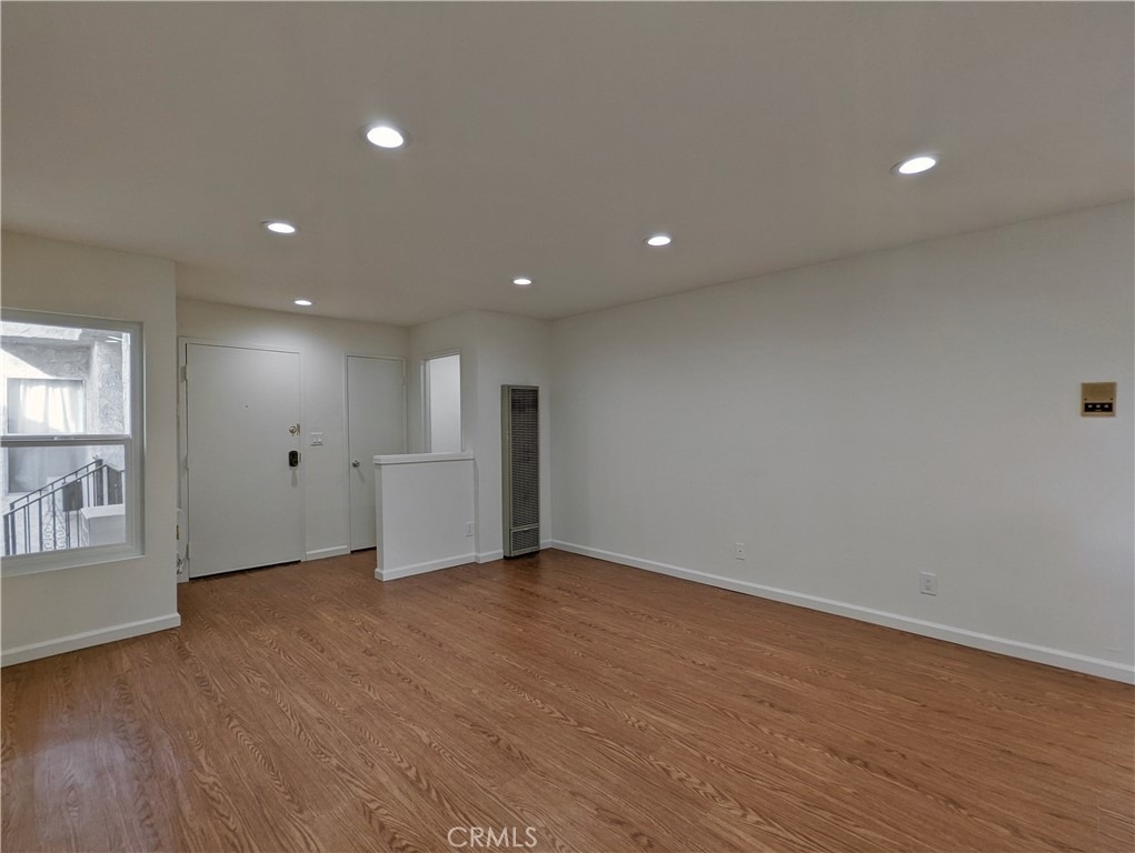 1159 Linden Avenue - Photo 8
