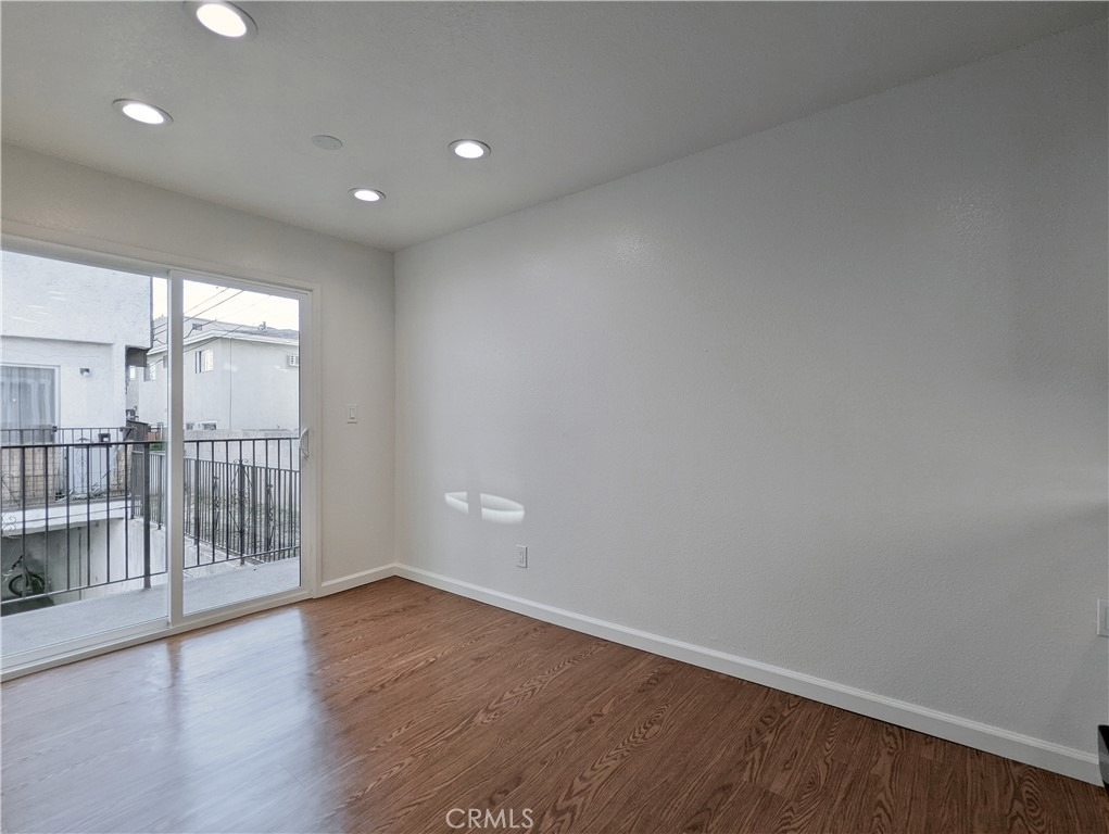 1159 Linden Avenue - Photo 4