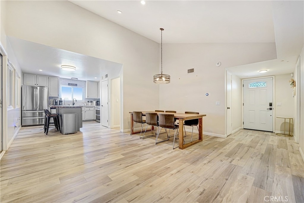 28038 Lakehurst - Photo 4