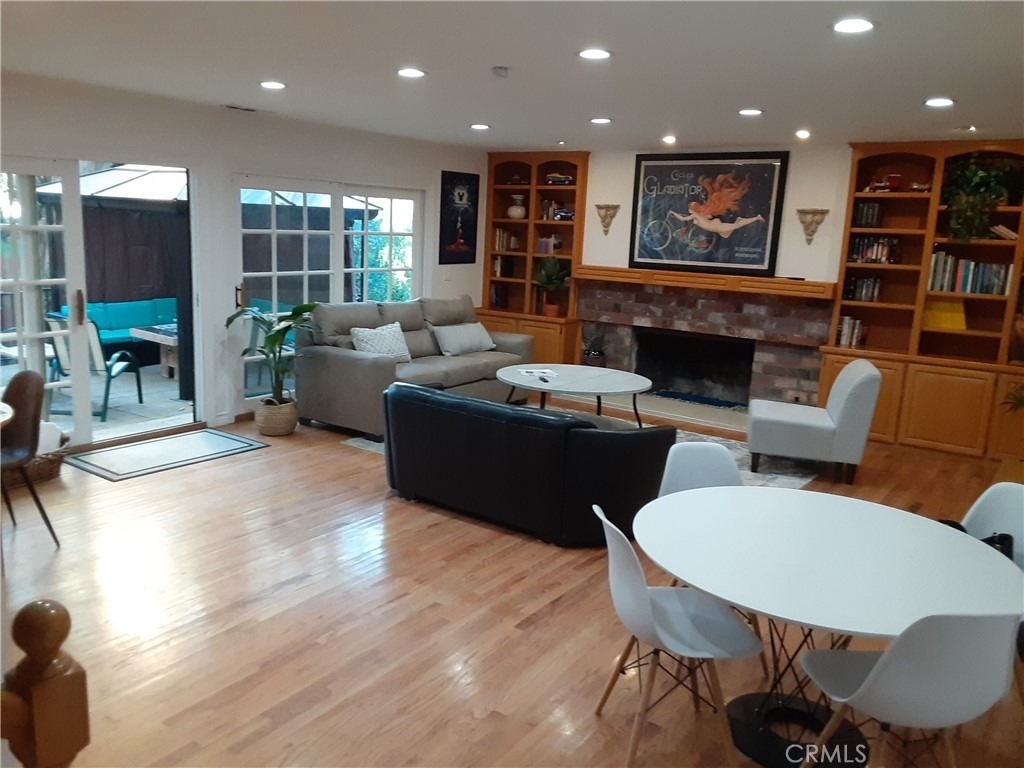7703 Skyhill Drive - Photo 2