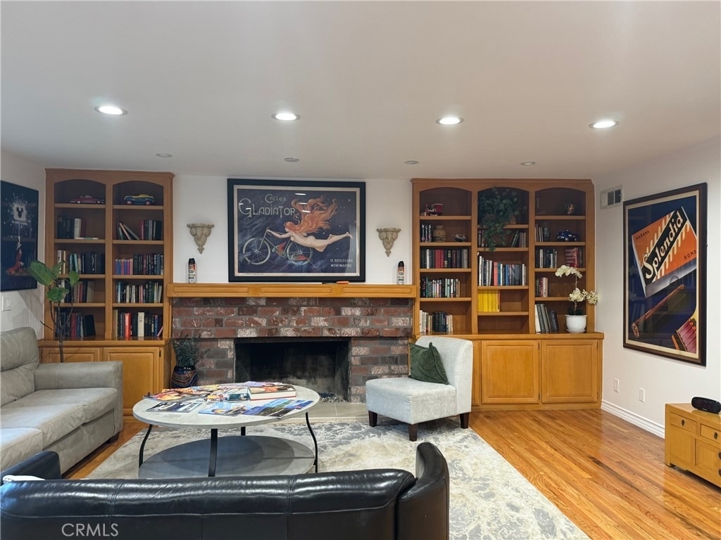 7703 Skyhill Drive - Photo 6