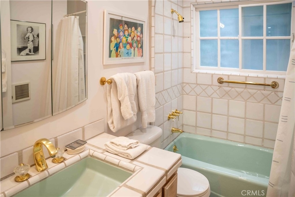 7703 Skyhill Drive - Photo 12