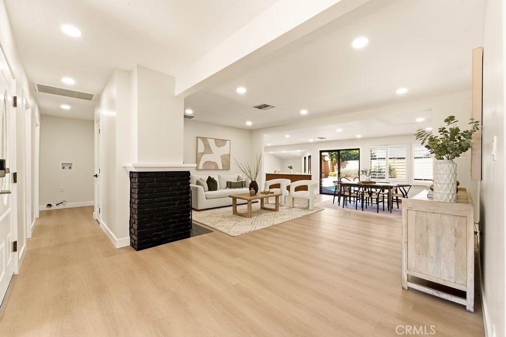 6313 Melvin - Photo 4