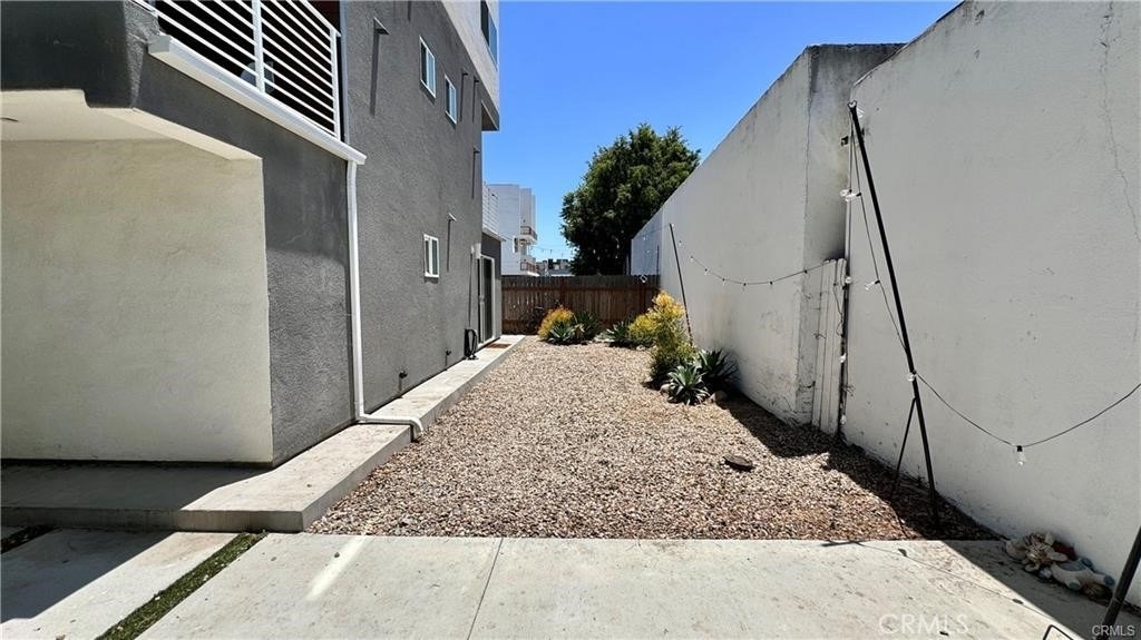 5635 Klump Avenue - Photo 19
