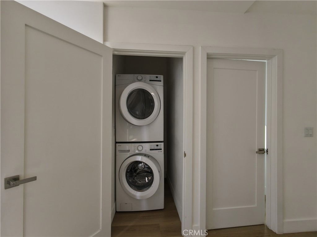 5635 Klump Avenue - Photo 37