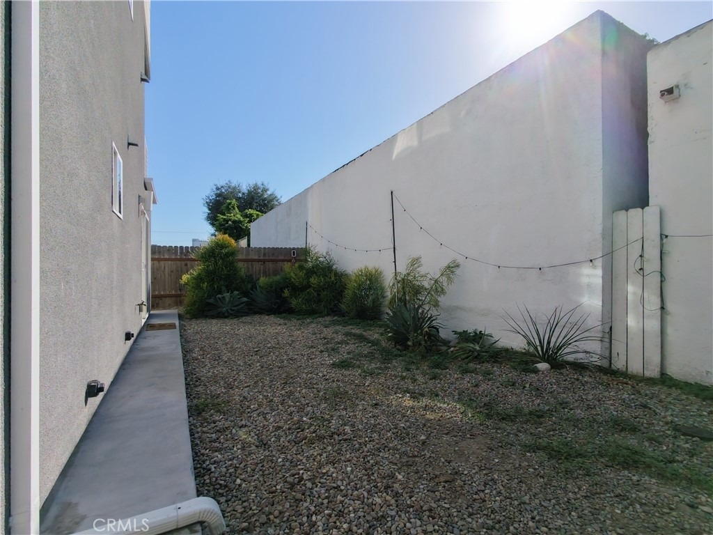 5635 Klump Avenue - Photo 42