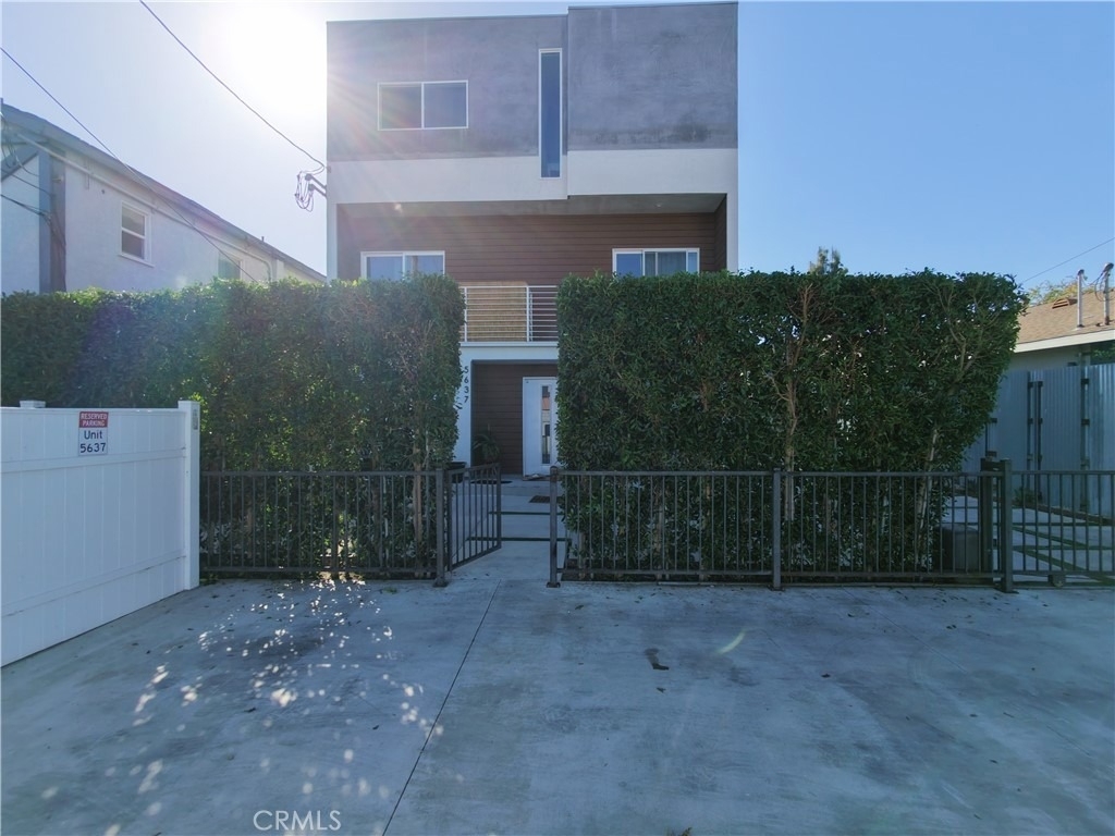 5635 Klump Avenue - Photo 23