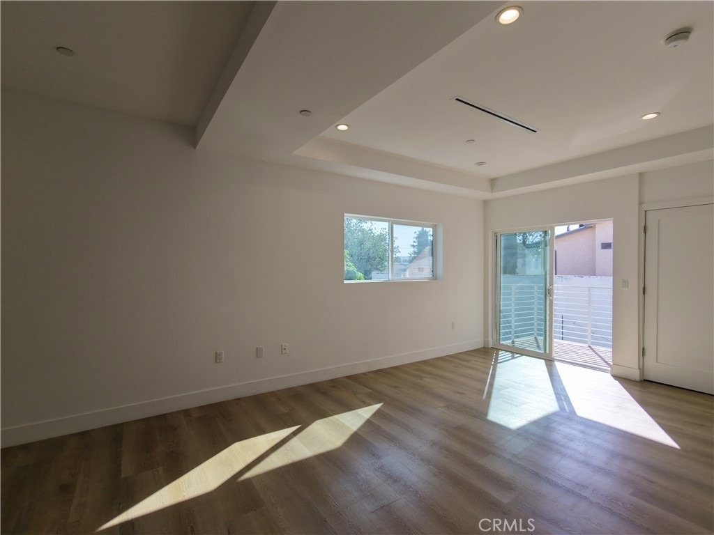5635 Klump Avenue - Photo 35