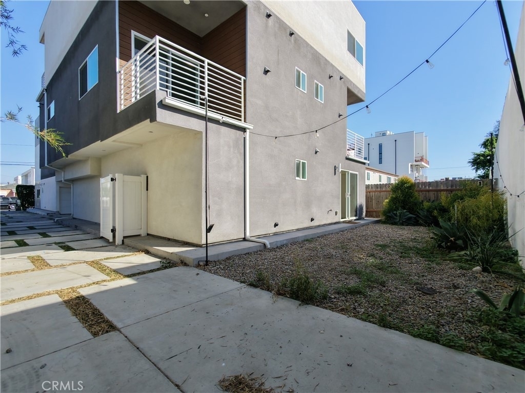 5635 Klump Avenue - Photo 40