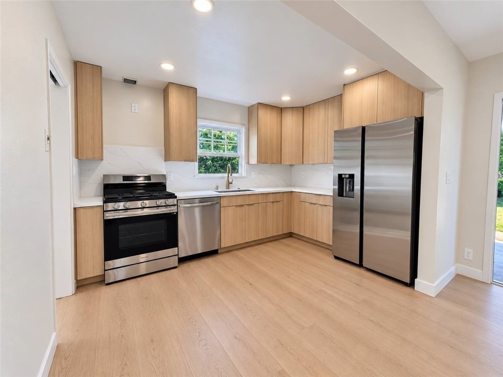 22716 Berdon Street - Photo 7