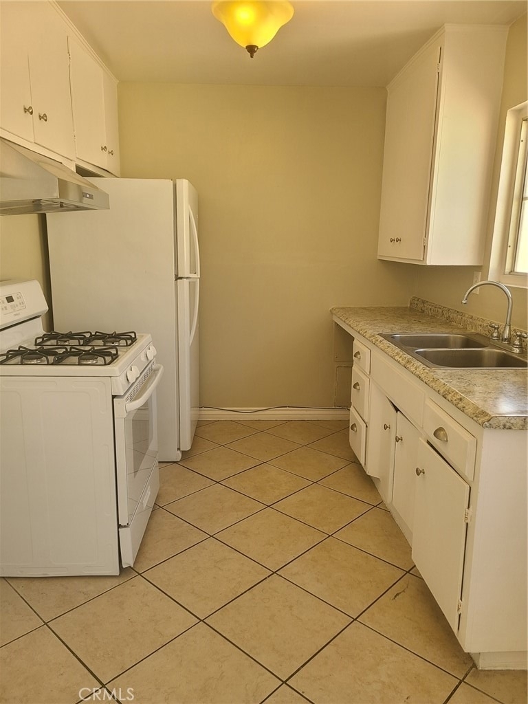 2378 Chanslor Street - Photo 3