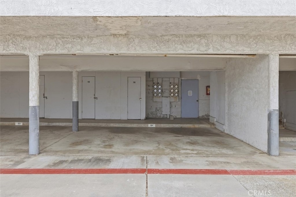 25930 Narbonne Ave - Photo 36
