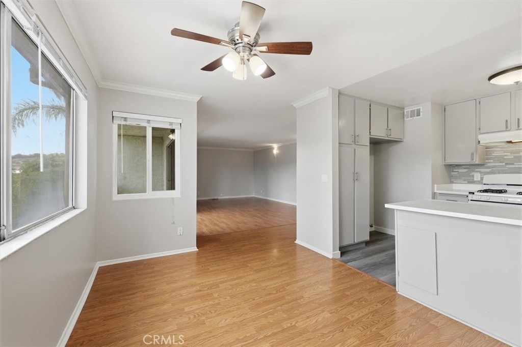 25930 Narbonne Ave - Photo 9