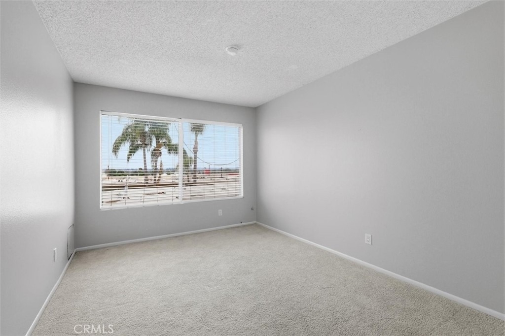 25930 Narbonne Ave - Photo 27