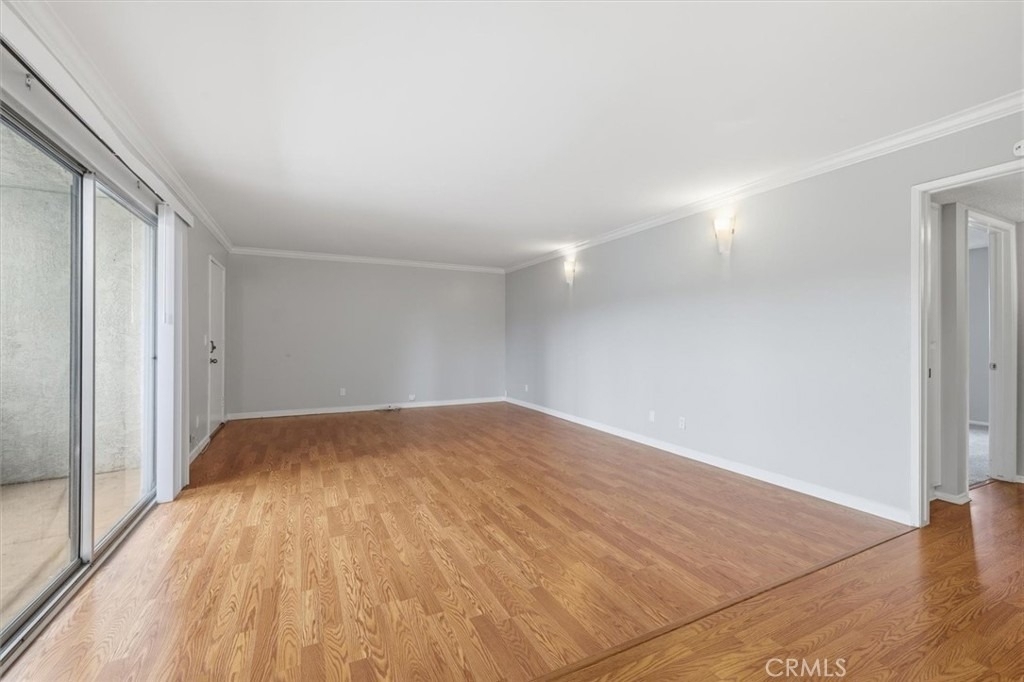 25930 Narbonne Ave - Photo 7