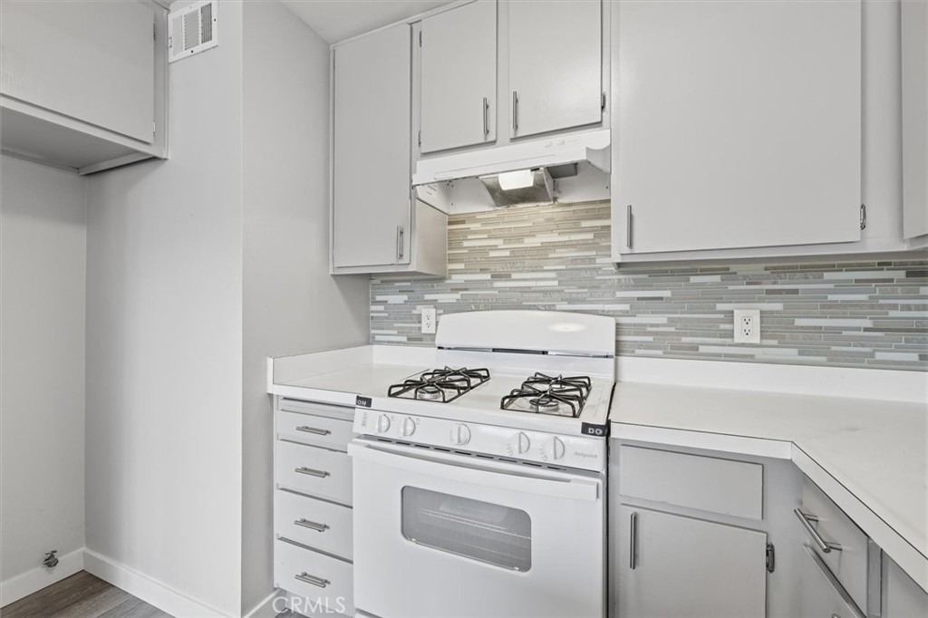 25930 Narbonne Ave - Photo 16