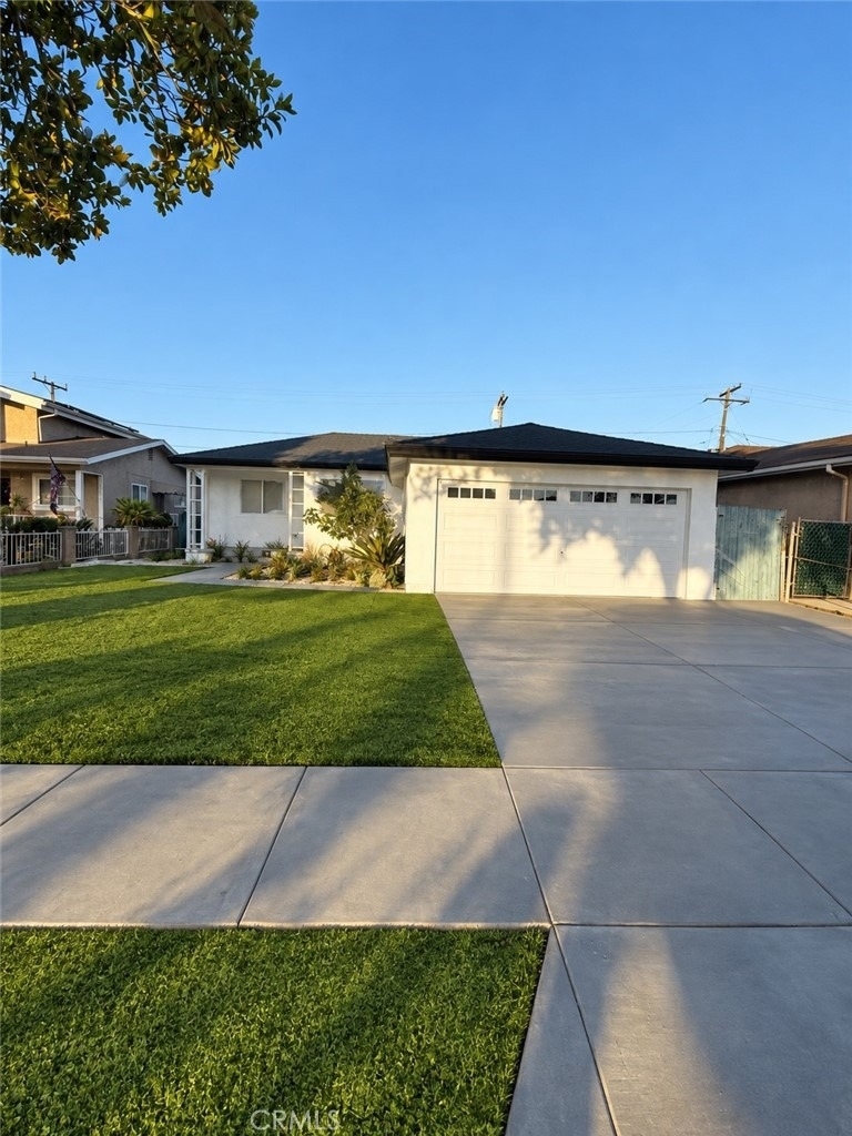 17904 Crenshaw - Photo 1