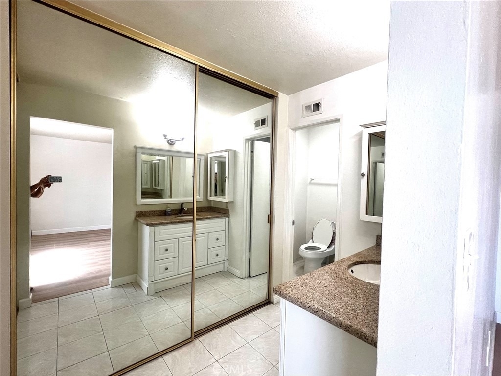 11000 Woodruff Avenue - Photo 5