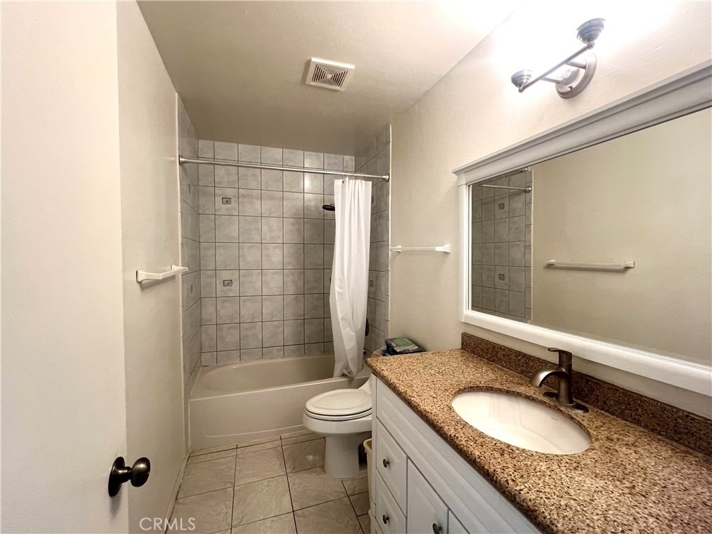 11000 Woodruff Avenue - Photo 4