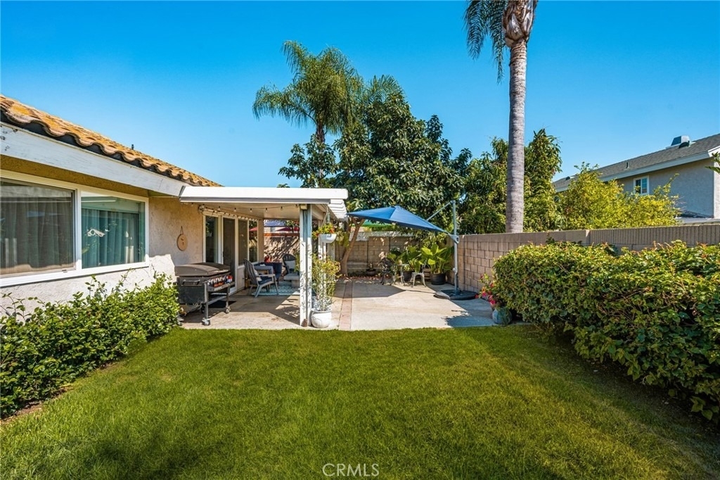 1231 N Dolores - Photo 18