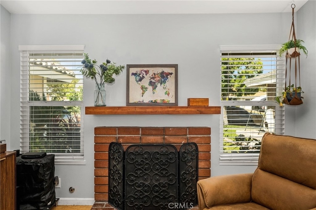 1231 N Dolores - Photo 5