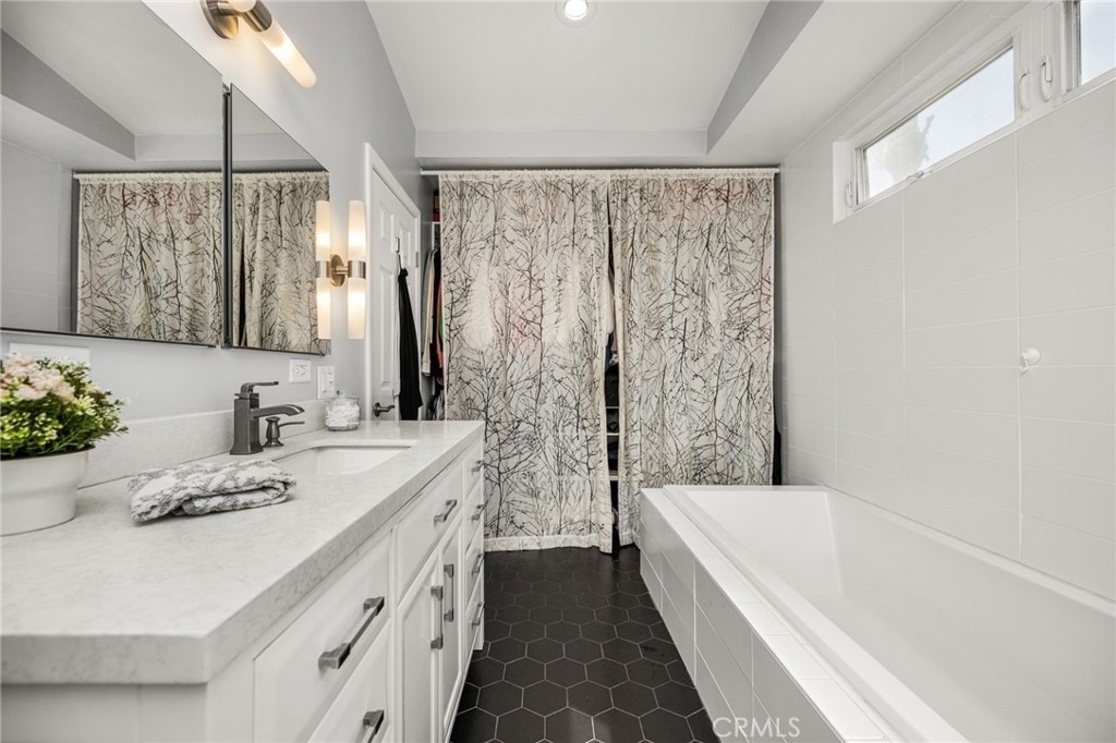 1231 N Dolores - Photo 30