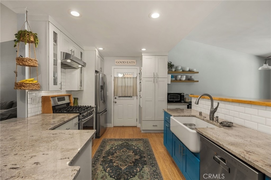 1231 N Dolores - Photo 9