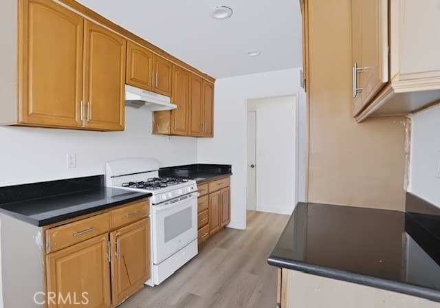 2205 W 9th - Photo 6