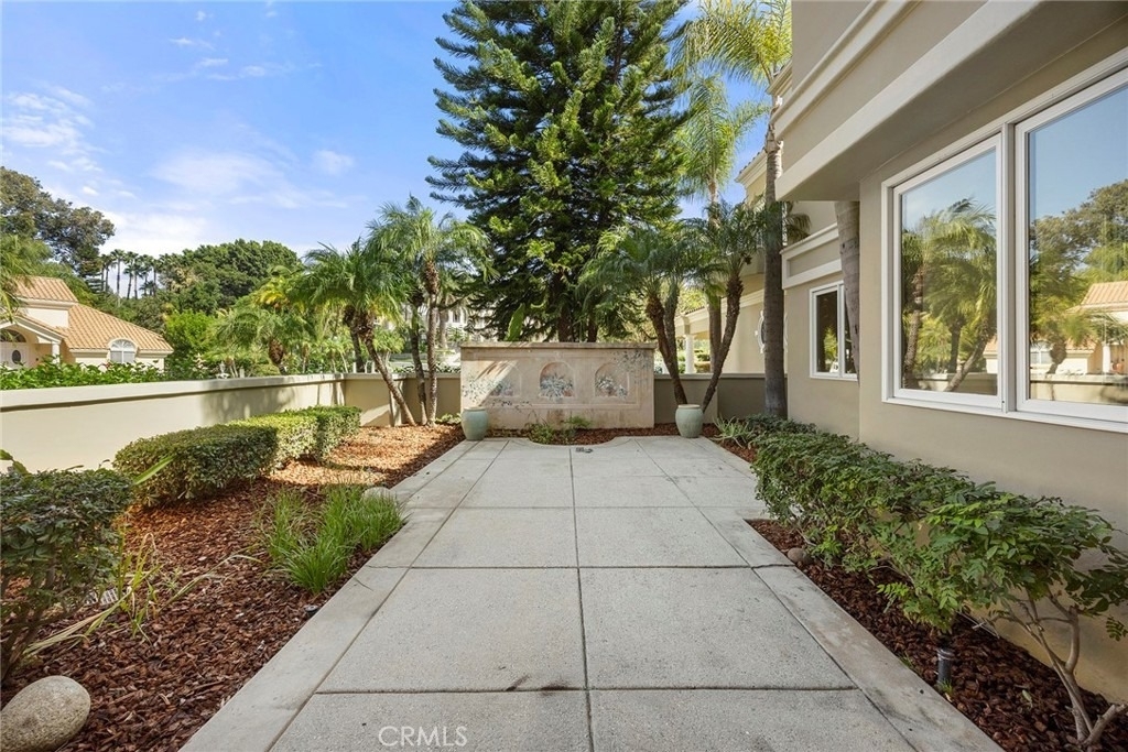 115 S Montgomery - Photo 49
