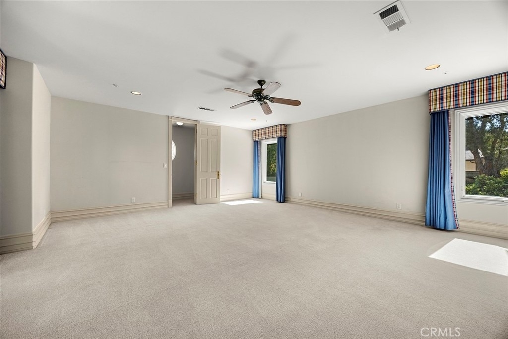 115 S Montgomery - Photo 44