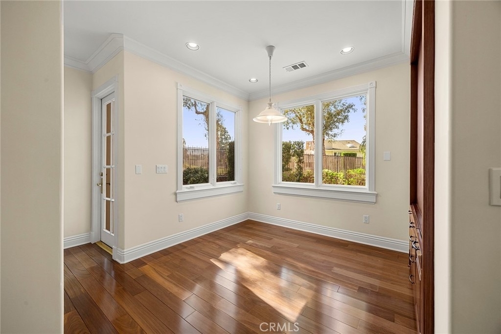 115 S Montgomery - Photo 22