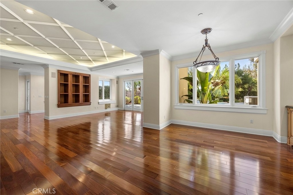 115 S Montgomery - Photo 21
