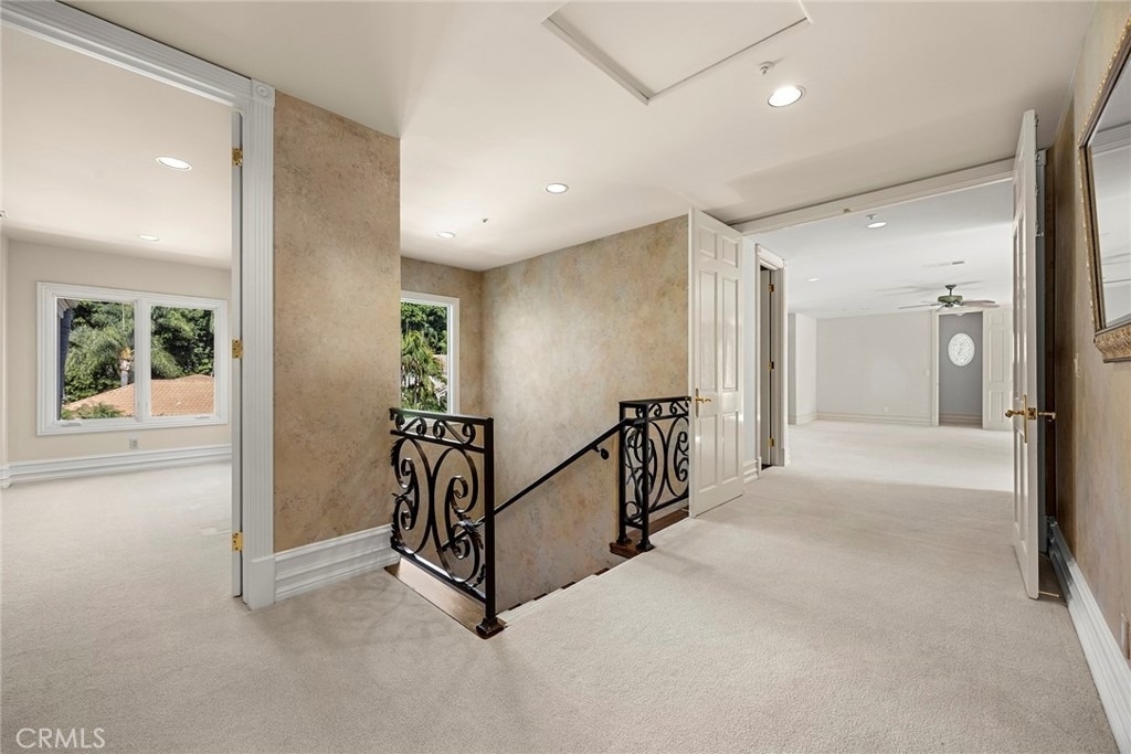 115 S Montgomery - Photo 46