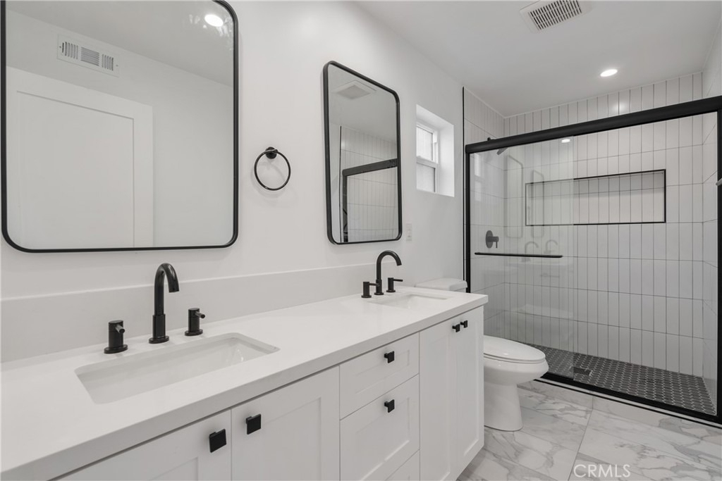 2338 S Cloverdale Avenue - Photo 17
