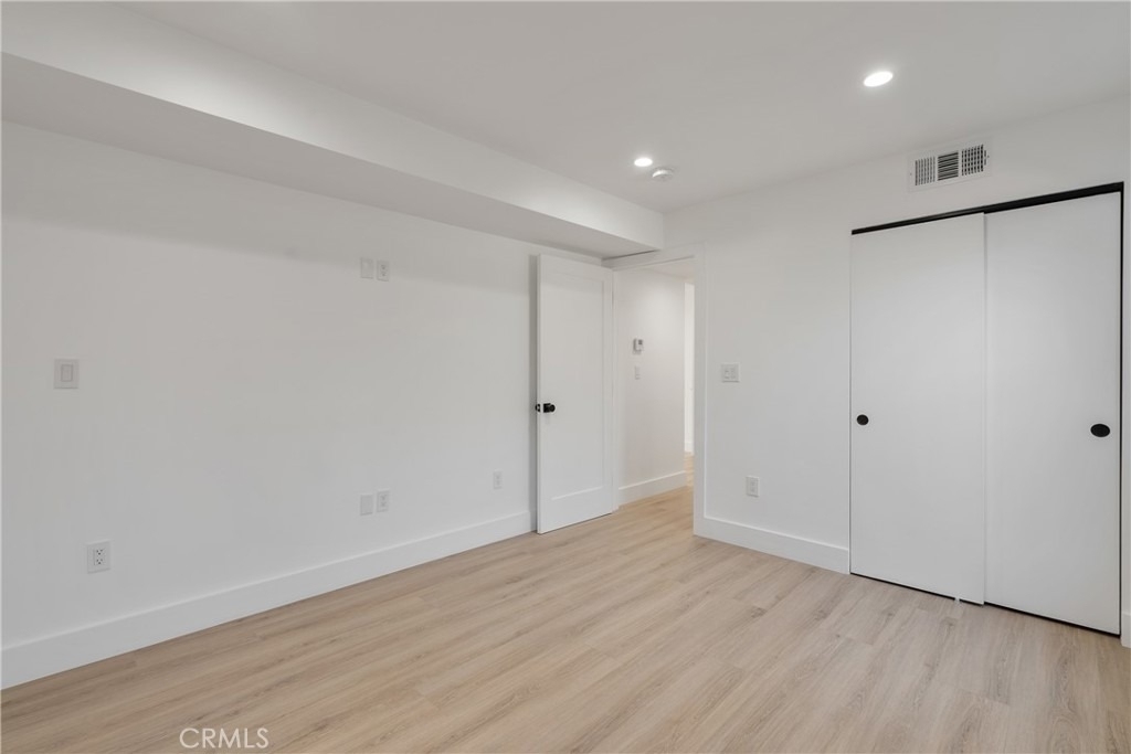 2338 S Cloverdale Avenue - Photo 14